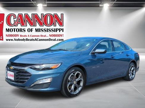 Used 2024 Chevrolet Malibu LT FWD image 1