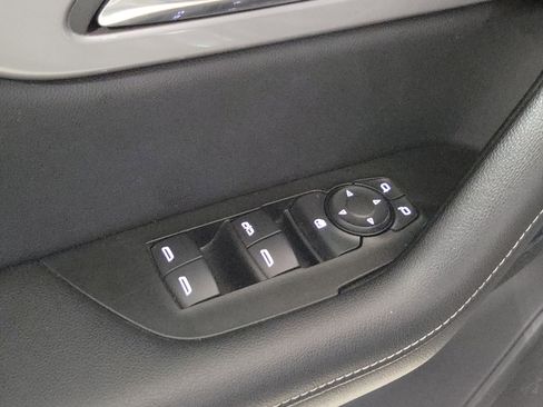 Used 2024 Chevrolet Blazer LT image 17