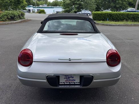 Used 2004 Ford Thunderbird RWD image 9