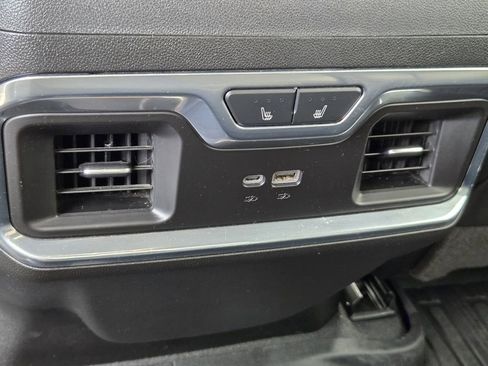 Used 2025 GMC Sierra 3500 SLT w/ SLT Convenience Package image 35