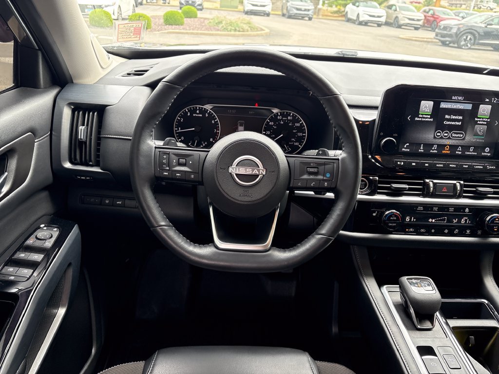 Certified 2024 Nissan Pathfinder SL w/ SL Premium Package FWD image 13