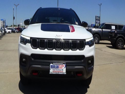 Certified 2024 Jeep Compass Trailhawk w/ Trailhawk Elite Group AWD/4WD image 3