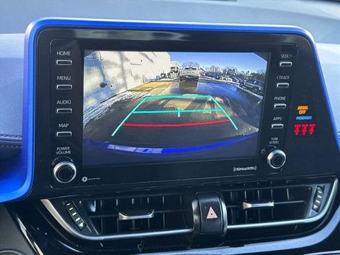 Used 2020 Toyota C-HR XLE image 15