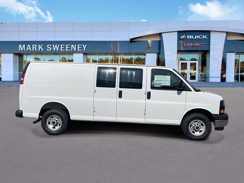 New 2025 GMC Savana 2500 Extended w/ Driver Convenience Package image 5