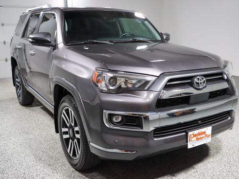 Used 2022 Toyota 4Runner Limited AWD/4WD image 5