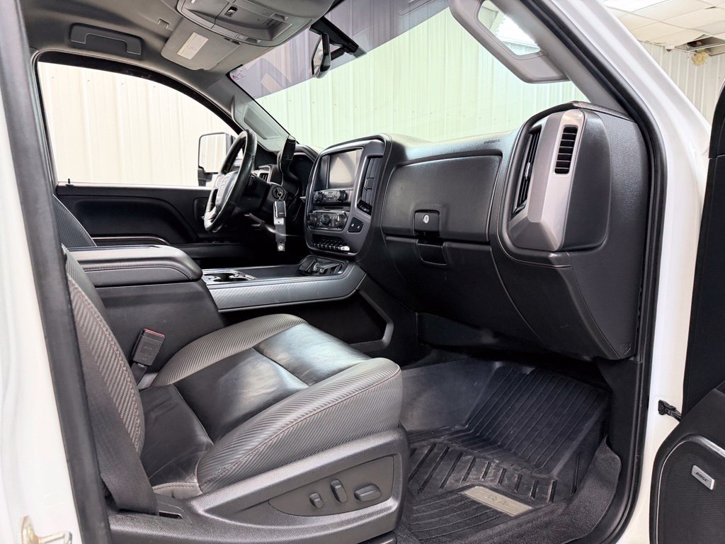 Used 2018 GMC Sierra 2500 SLT w/ Duramax Plus Package AWD/4WD image 36