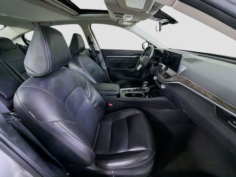 Used 2023 Nissan Altima 2.5 SL FWD image 33