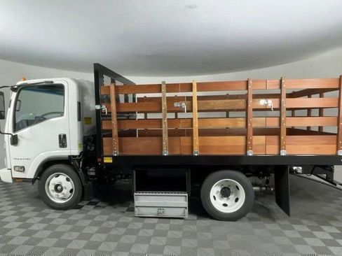 New 2025 Chevrolet Low Cab Forward image 7