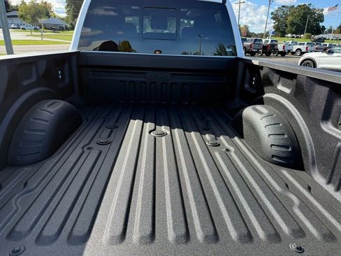 New 2026 Ford F250 Lariat w/ Black Appearance Package image 9