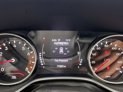 Used 2020 Jeep Compass Latitude AWD/4WD image 17