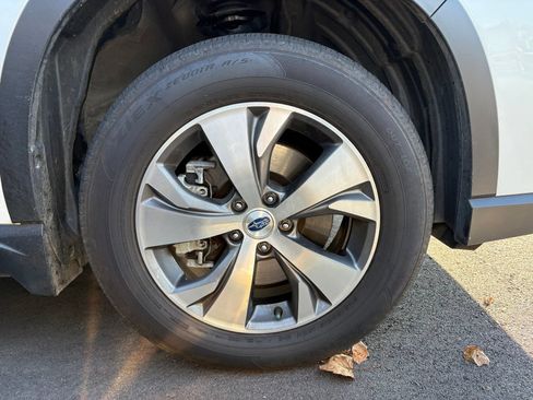 Used 2025 Subaru Ascent Premium w/ Popular Package #1 AWD/4WD image 11