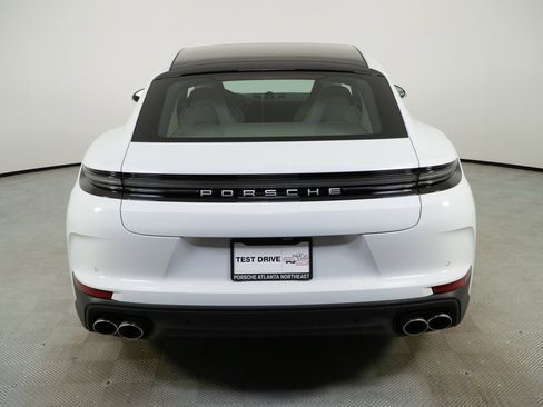 New 2026 Porsche Panamera image 30