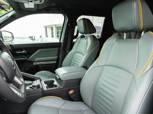 Certified 2025 Toyota Tacoma 4x4 Double Cab Hybrid image 13