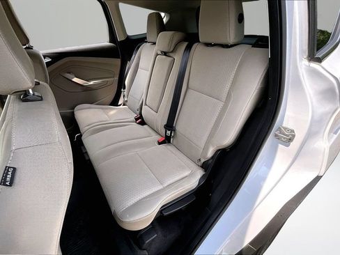 Used 2019 Ford Escape SE FWD image 22