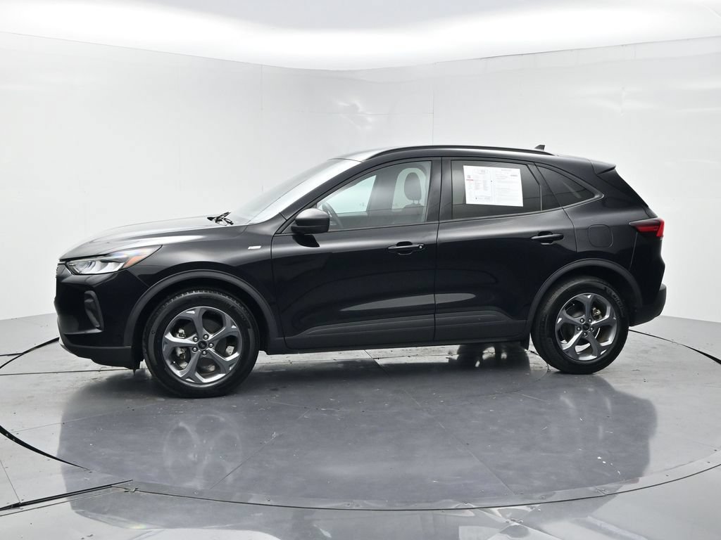 Used 2025 Ford Escape ST-Line FWD image 3