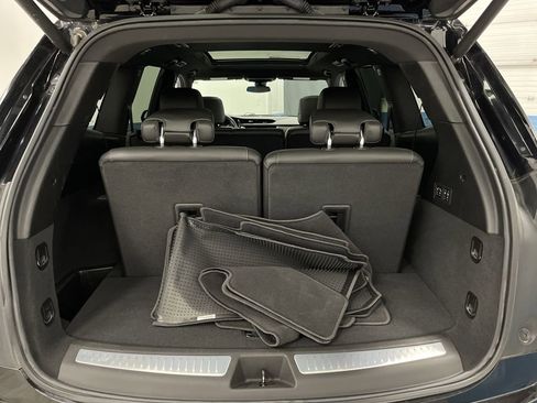 Used 2023 Cadillac XT6 Sport image 16