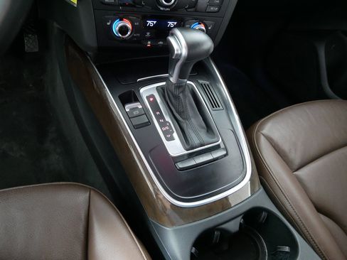 Used 2016 Audi Q5 2.0T Premium image 24