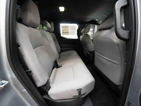 Used 2025 Toyota Tacoma SR5 AWD/4WD image 24