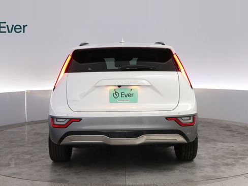 Used 2023 Kia Niro Wave FWD image 15