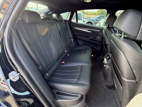 Used 2019 BMW X6 sDrive35i w/ M Sport Package image 11