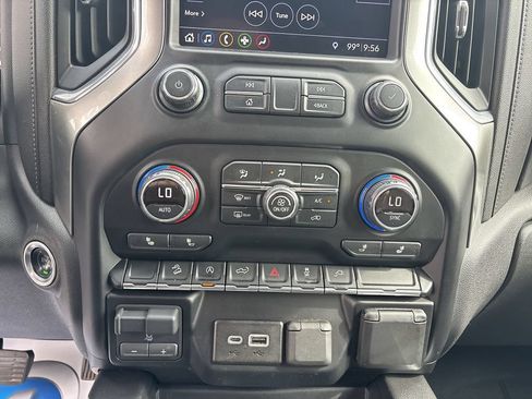Used 2019 Chevrolet Silverado 1500 RST w/ All-Star Edition AWD/4WD image 19