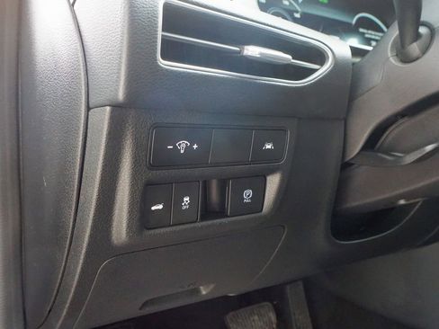 Used 2020 Hyundai Sonata Limited image 17