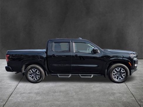 Used 2024 Nissan Frontier SL w/ Technology Package image 3