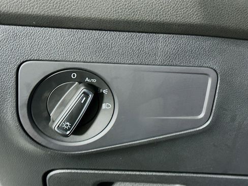 Used 2024 Volkswagen Tiguan Wolfsburg Edition image 17