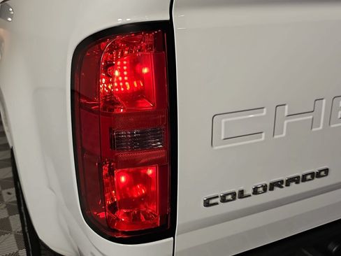 Used 2022 Chevrolet Colorado LT w/ Fleet Safety Package RWD image 27