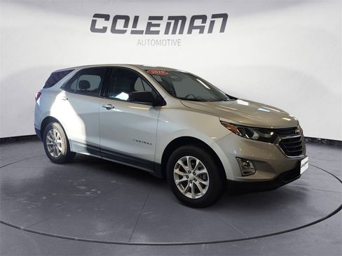 Used 2019 Chevrolet Equinox LS image 7