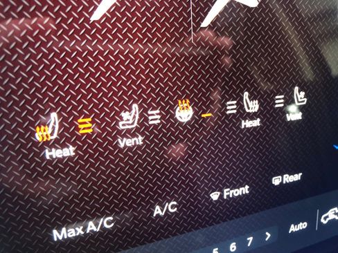 Used 2024 RAM 2500 Laramie image 36