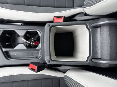 New 2026 Volkswagen Taos SE AWD/4WD image 21