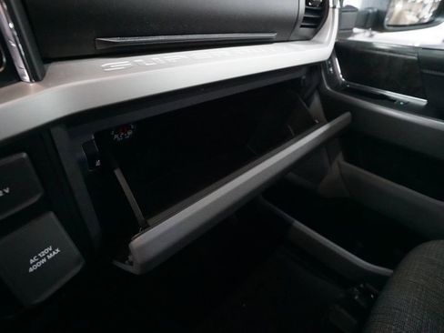 Used 2025 Ford F250 XLT w/ Black Appearance Package AWD/4WD image 29