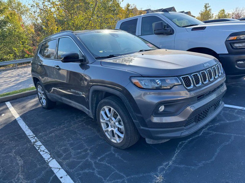 Used 2023 Jeep Compass Latitude AWD/4WD image 5