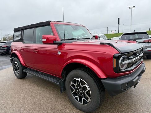 Used 2021 Ford Bronco Outer Banks AWD/4WD image 2