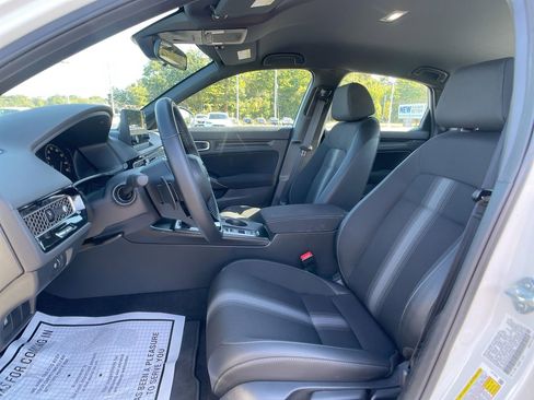 Used 2025 Honda Civic Sport image 12