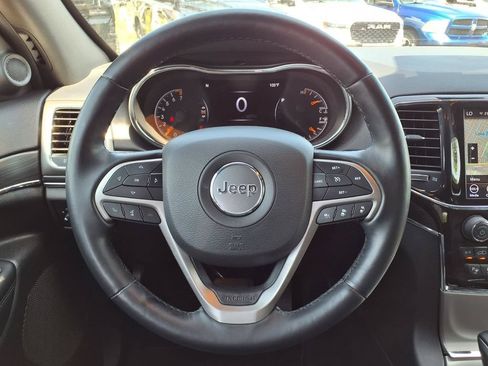 Used 2022 Jeep Grand Cherokee Limited AWD/4WD image 31