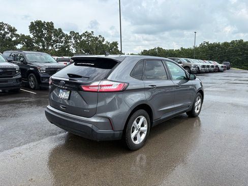 Used 2024 Ford Edge SE AWD/4WD image 3