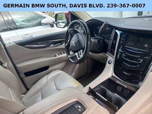 Used 2019 Cadillac Escalade Premium Luxury w/ LPO, Radiant Package image 29