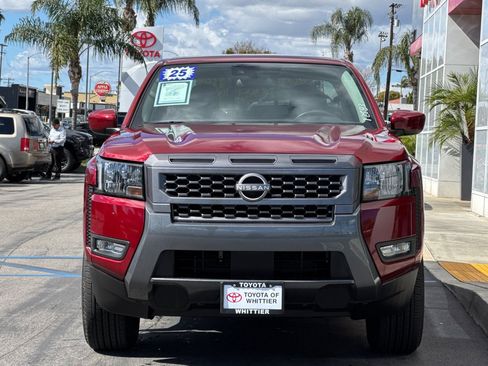 Used 2025 Nissan Frontier SV w/ SV Convenience Package image 10