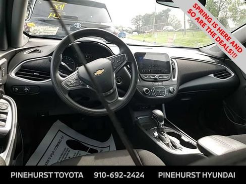 Used 2024 Chevrolet Malibu LT image 14