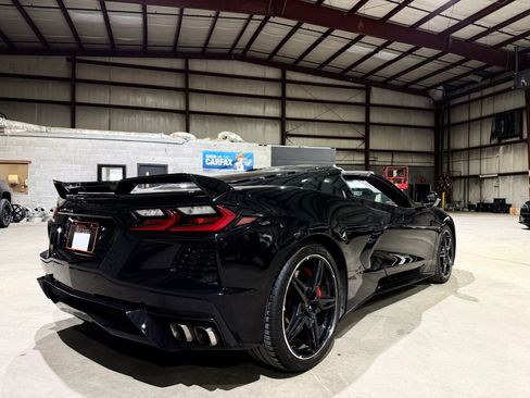 Used 2021 Chevrolet Corvette Stingray Preferred Cpe w/ Z51 Performance Package RWD image 9
