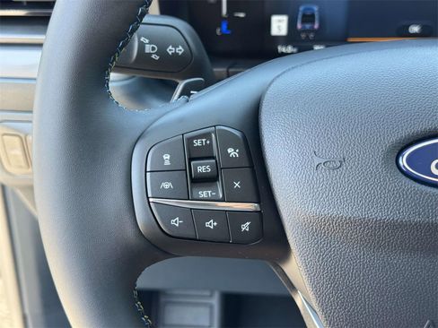 New 2025 Ford Maverick Lobo image 10