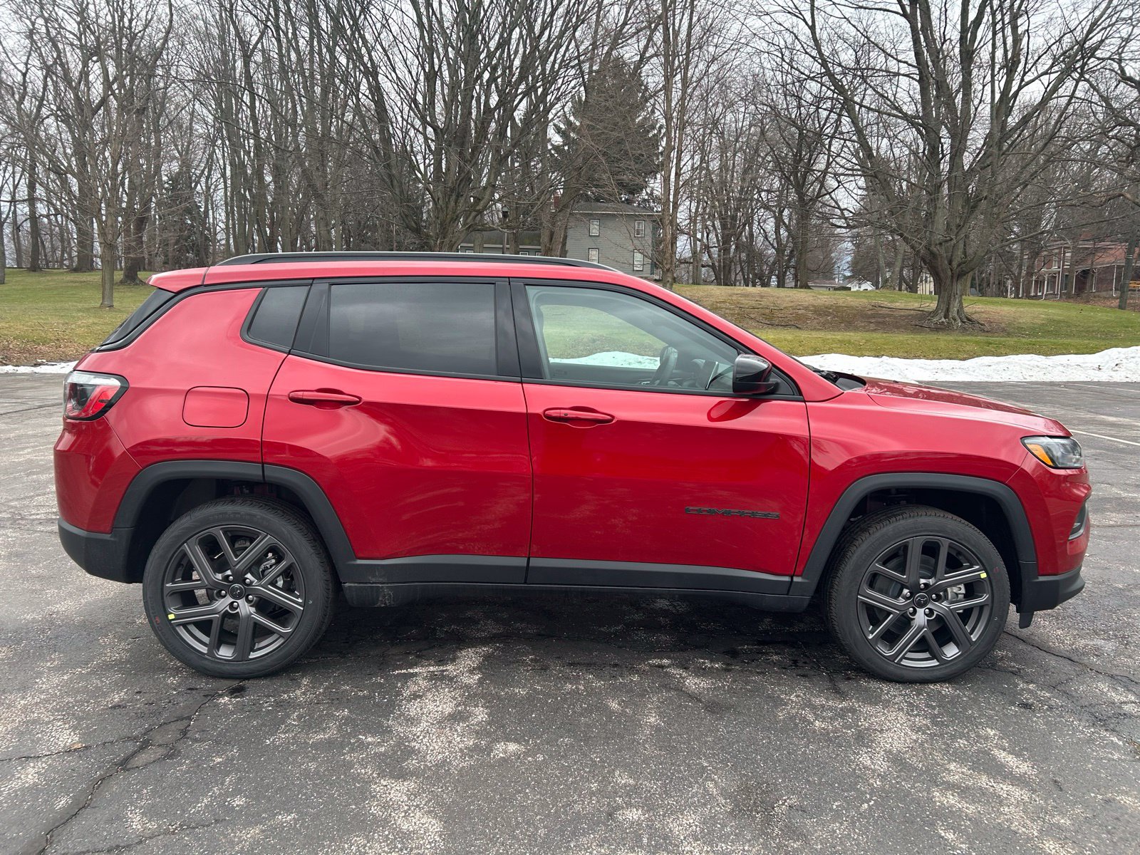 Used 2026 Jeep Compass Latitude AWD/4WD image 8
