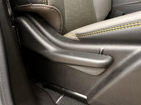 Used 2024 Chevrolet Colorado ZR2 w/ ZR2 Convenience Package III image 34