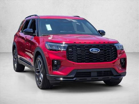 New 2026 Ford Explorer ST-Line w/ ST-Line Street Pack RWD image 2