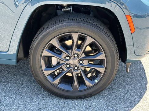 New 2026 Jeep Grand Cherokee L Limited AWD/4WD image 13