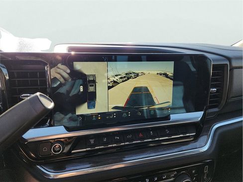 Used 2024 Chevrolet Silverado 2500 LTZ w/ LTZ Convenience Package image 23