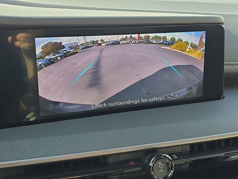 New 2025 Nissan Murano SV image 19