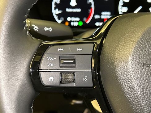 Certified 2026 Honda HR-V EX-L image 32